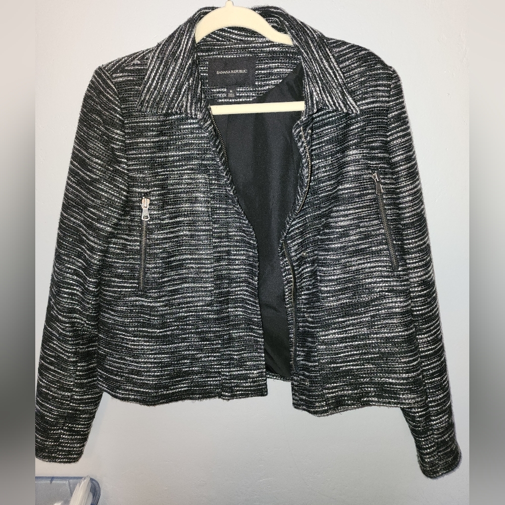 Banana Republic M tweeted moto jacket